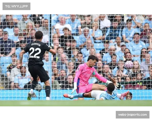 曼城两球领先被追平瓜帅换下罗德里成争议焦点球迷怒斥调整失误