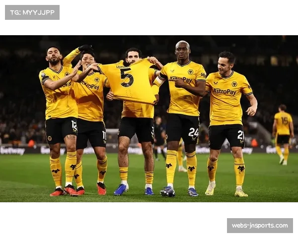 利物浦近10次客场对阵狼队取得8胜2负 客场优势极为明显